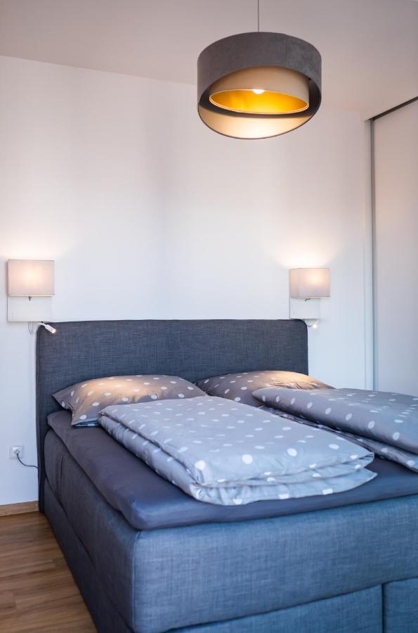 Rožnov pod Radhoštěm Apartman Eden מראה חיצוני תמונה